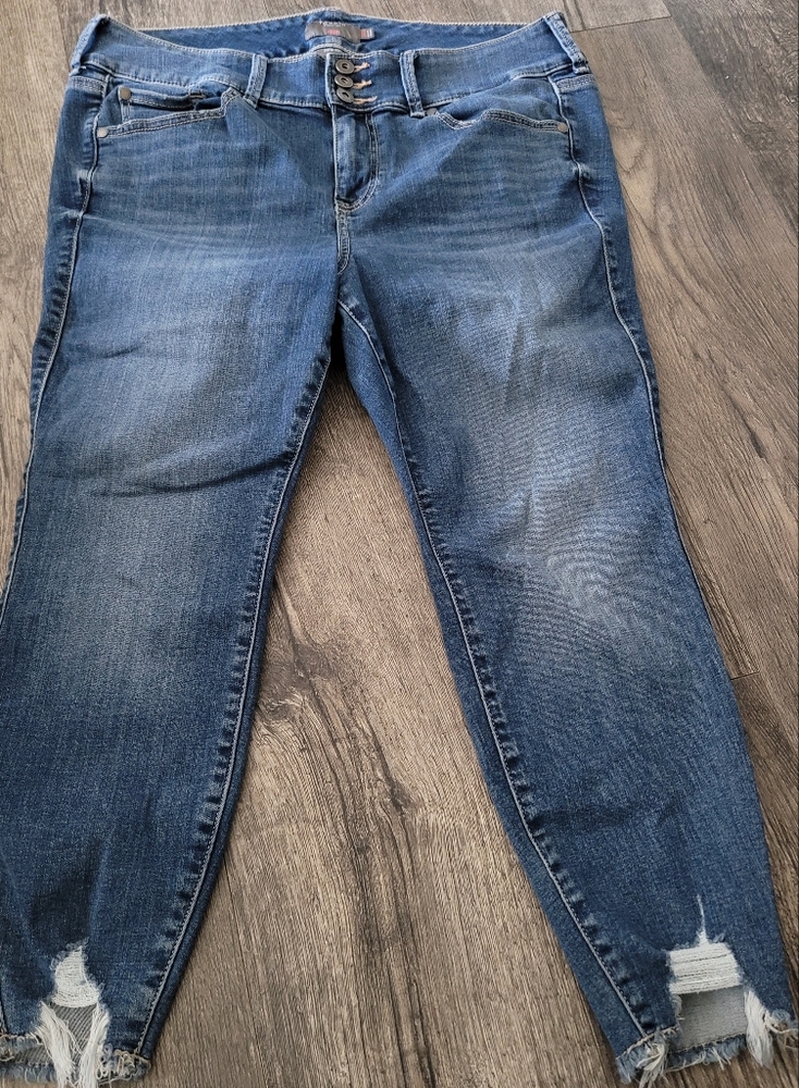 Torrid jeggings w raw hems
